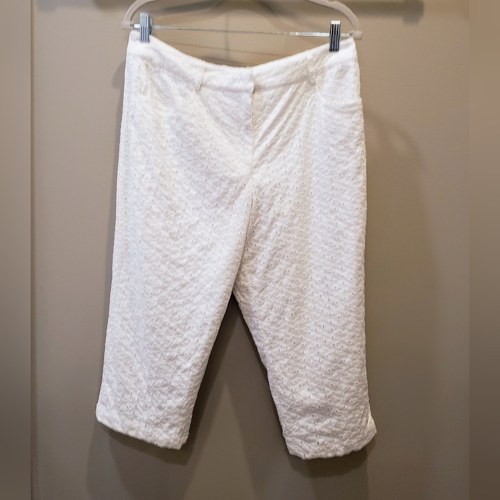 Talbots Eyelets Vintage White Stretch Capri Pants Lined Size 14 Cotton C…